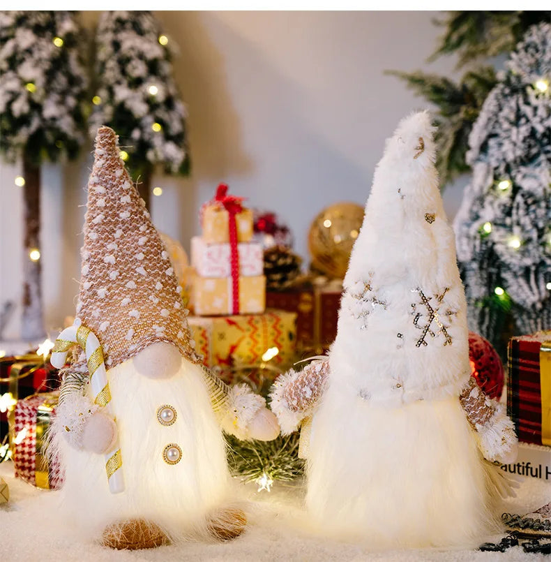 Svítící vánoční trpaslík 30 cm – roztomilá plyšová dekorace do domácnosti